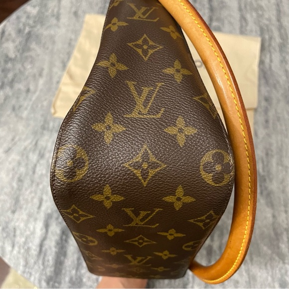 Louis Vuitton Monogram Looping MM - Picture 7 of 13